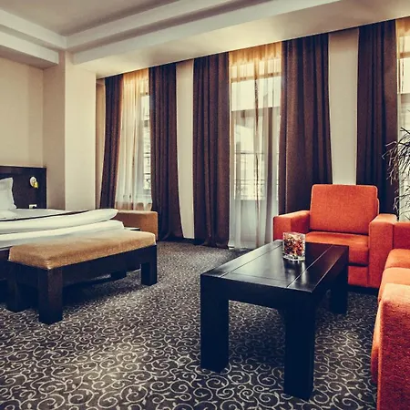 Cherica Hotel 4*
