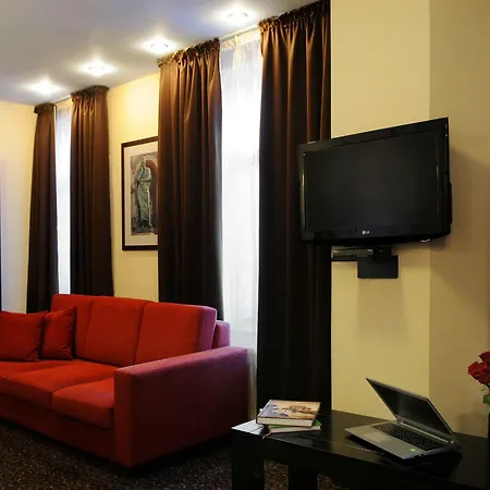 酒店 凯瑞卡酒店 4*