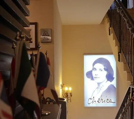 Cherica 4*